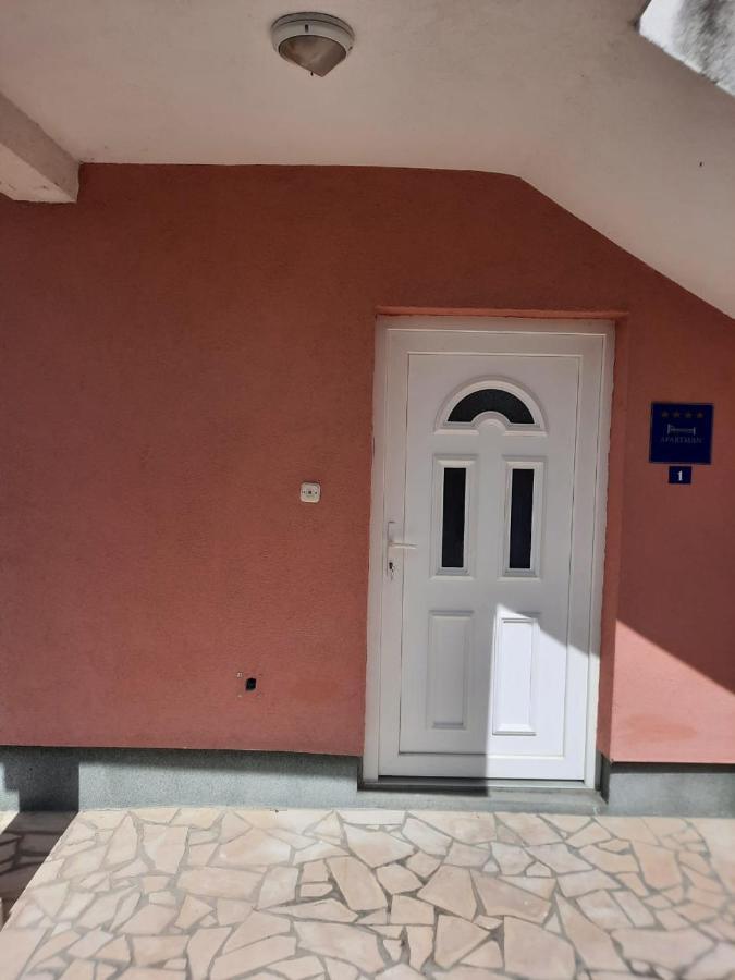 Apartman Kapelica Hotel Labin  Exterior photo